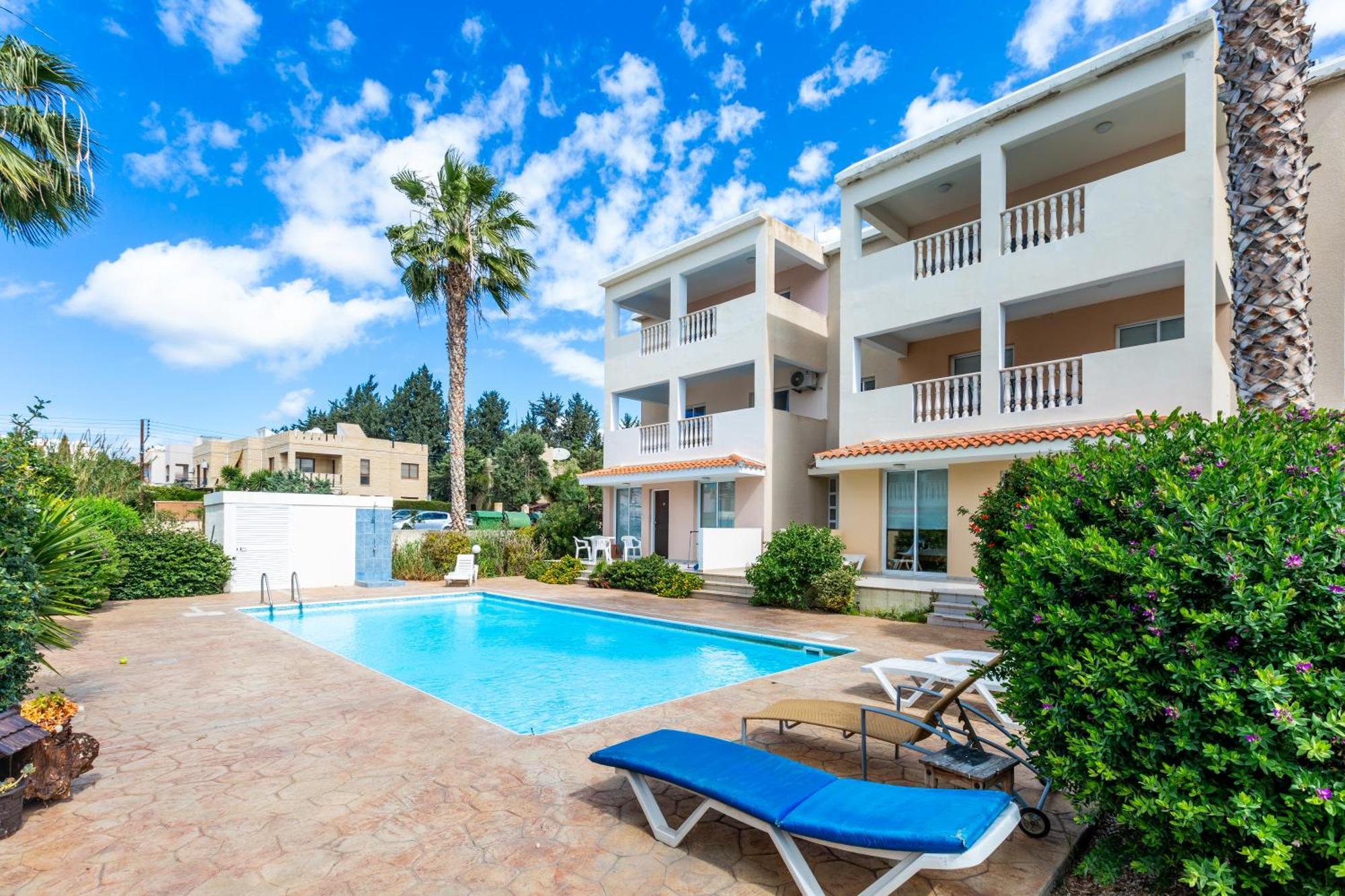 Beautiful 2 Bed Apartment In Paphos Cyprus Buitenkant foto