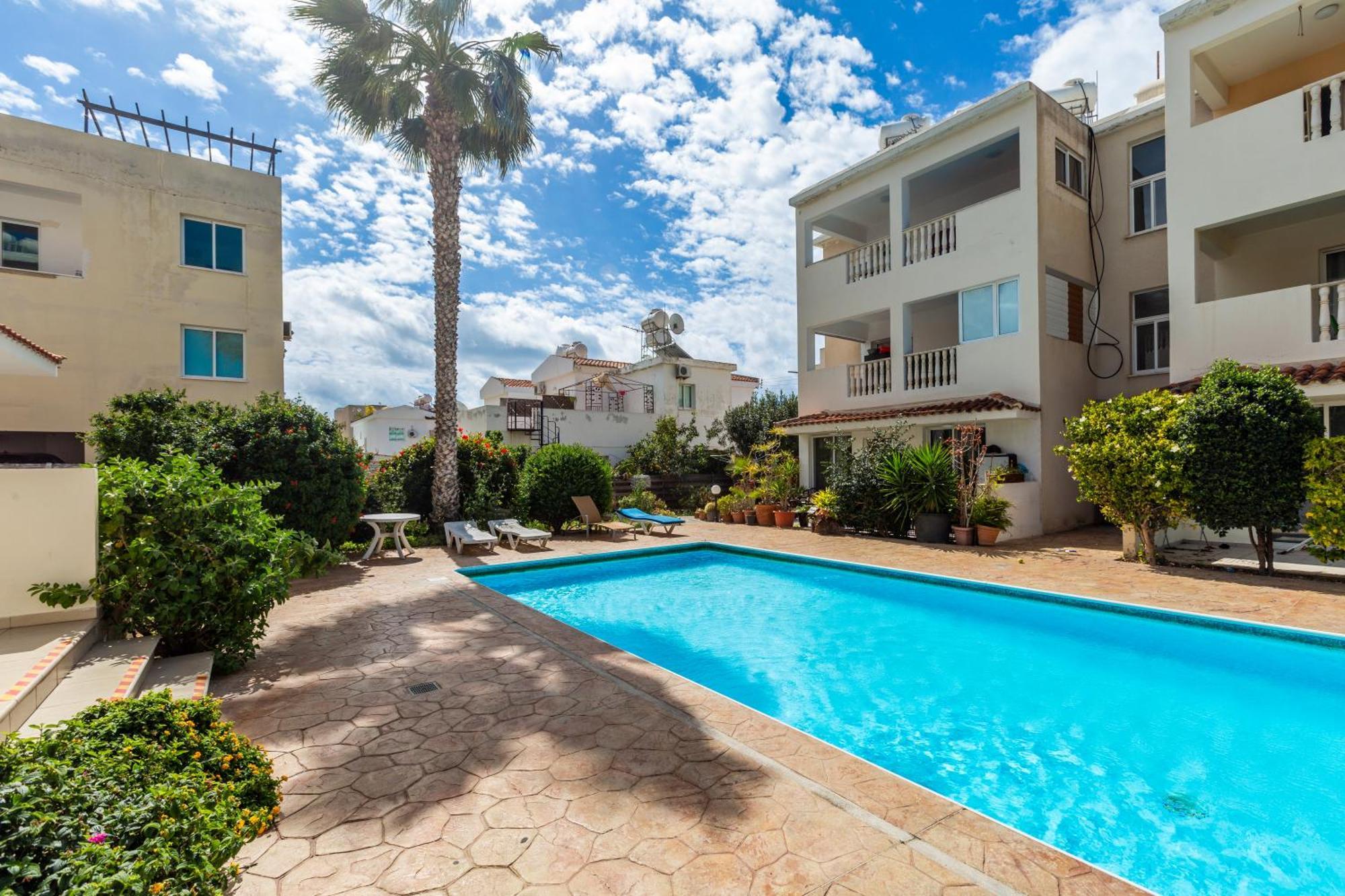 Beautiful 2 Bed Apartment In Paphos Cyprus Buitenkant foto
