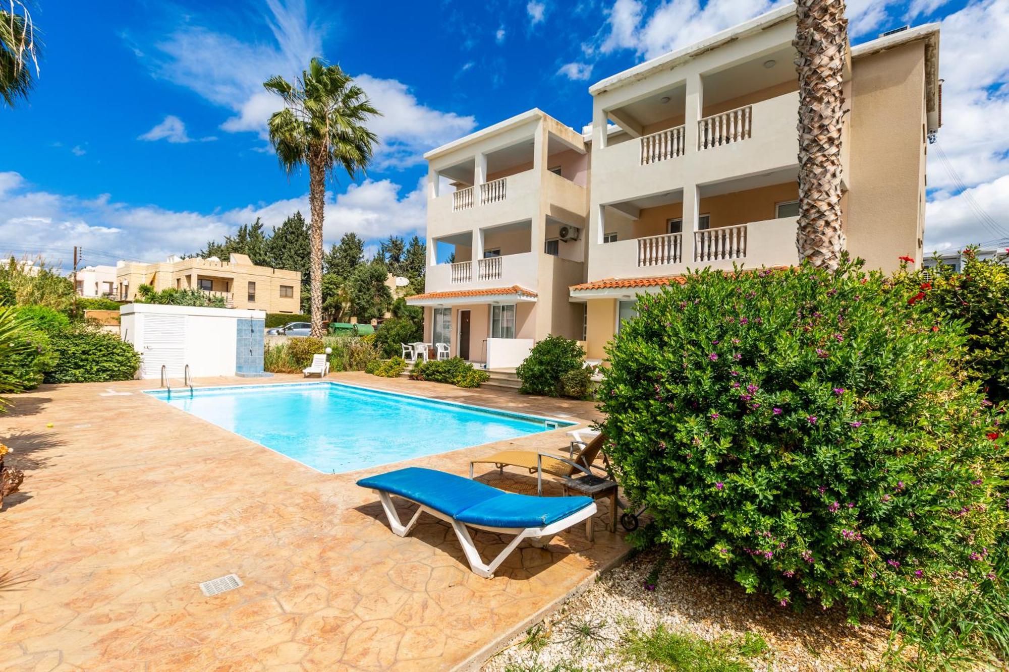 Beautiful 2 Bed Apartment In Paphos Cyprus Buitenkant foto