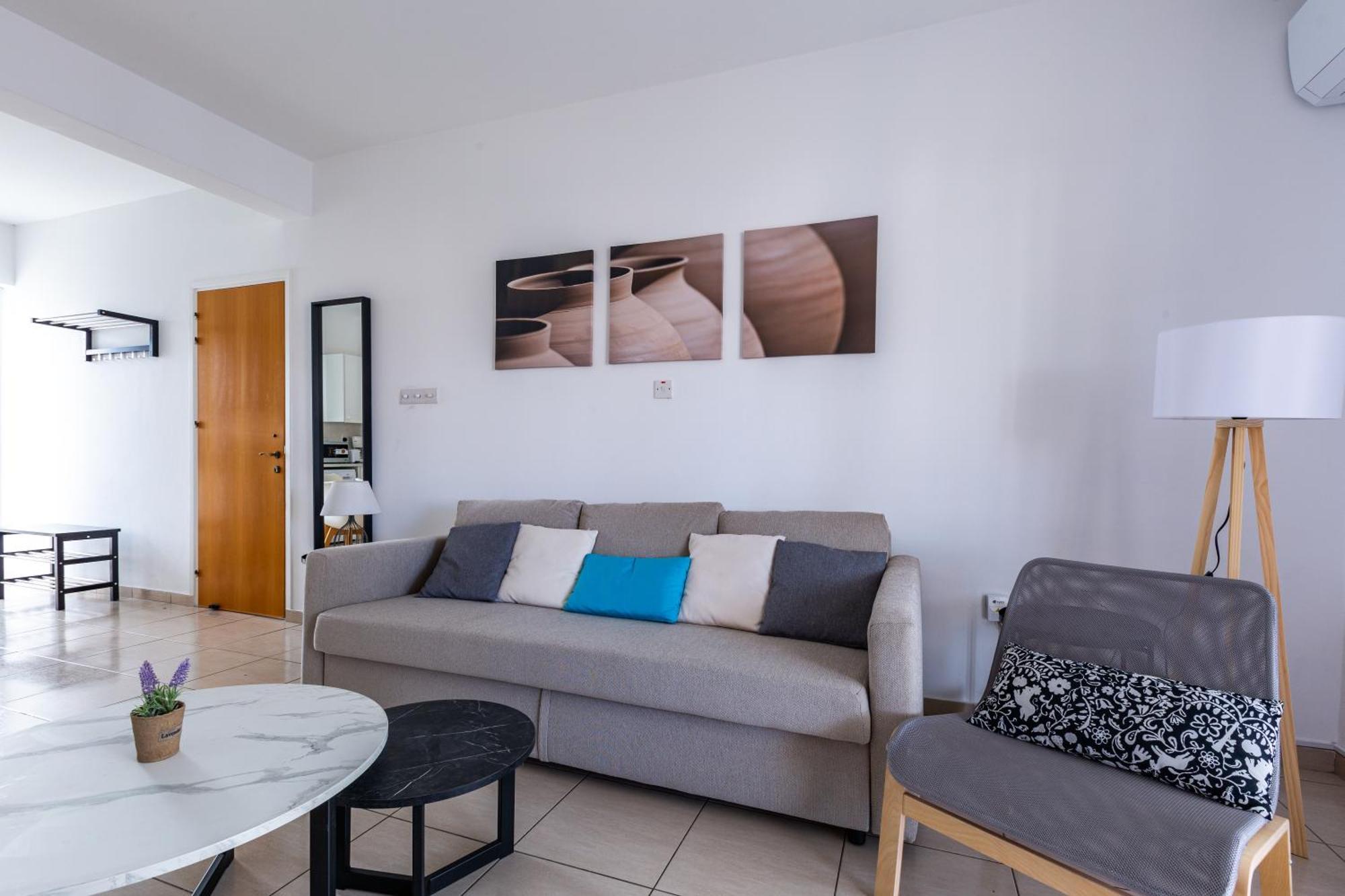 Beautiful 2 Bed Apartment In Paphos Cyprus Buitenkant foto