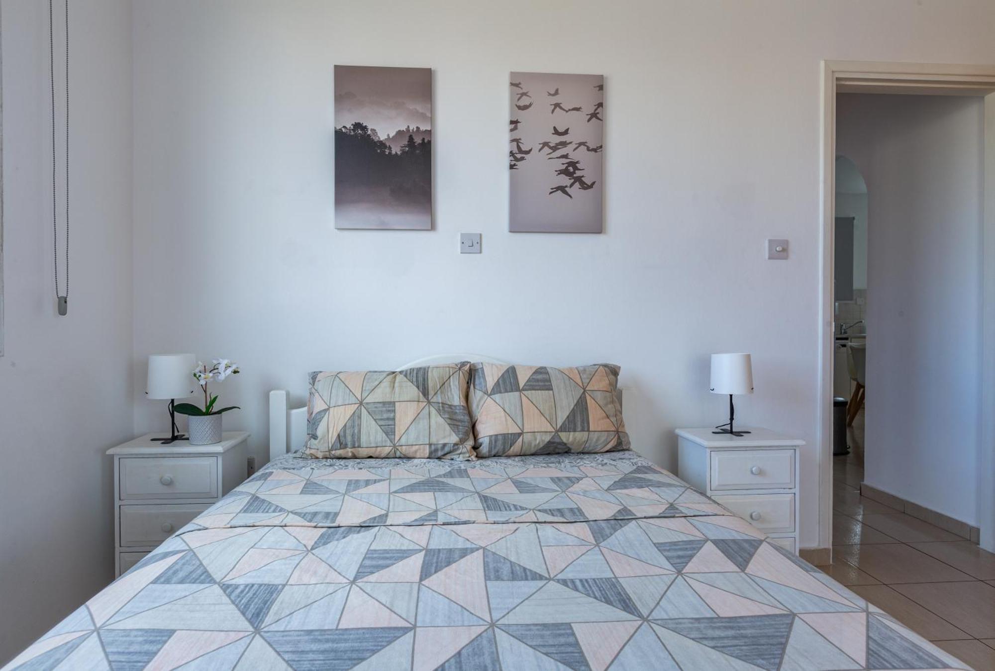 Beautiful 2 Bed Apartment In Paphos Cyprus Buitenkant foto